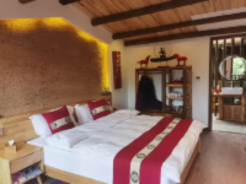 Xianning Banmu Dashan Chinese Inn