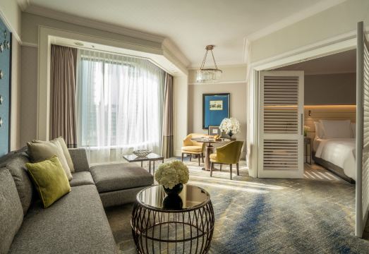 Four Seasons Hotel SingaporeHotel Overview
