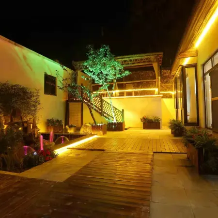 Supreme Home and Three lane Homestay