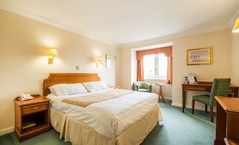 Arden Hotel and Leisure Club