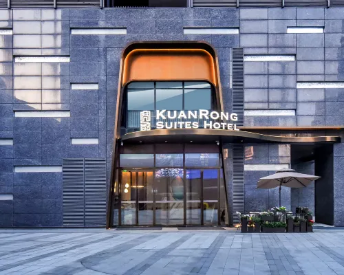 Kuanrong Suite Hotel (Chimelong Wanda Store in Panyu, Guangzhou) Hotels near محطة هانكسي تشانغلونغ