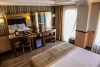 The Mara Palace Hotel