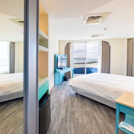 Long Beach Hotel