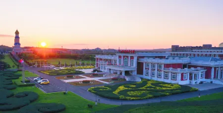 Man Zhou Li Diplomacy Hotel Отели рядом с достопримечательностью «Manchuria Boundary Gate»