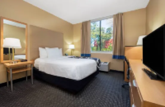 La Quinta Inn & Suites by Wyndham West Palm Beach Airport Hoteles en West Palm Beach