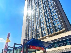 Guangzhou Wenshe Apartment (Xiqiao Metro Station Chaohua Building)