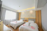 Dazhou Huazhou Hotel (City Center Plaza Dayi Middle School) Hotels near Sichuan University of Arts and Sciences (Nanba Campus)