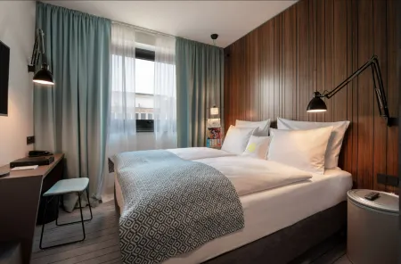 Pierdrei Hotel HafenCity Hamburg Отели рядом с достопримечательностью «Reeperbahn»