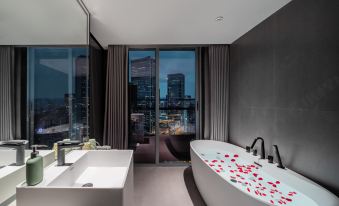 Pagoda Hotel Chengdu Taikoo Li(Chunxi Road Taikoo Li Store)