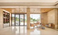 Zhuyuan Hotel (Maoming Electric Bai Wanda Plaza Branch) - Airport Shuttle