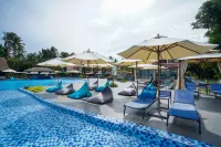 Holiday Villa Beach Resort Cherating - Beach