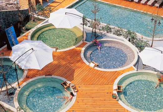 우니리조트 쿠쿠안 수영장