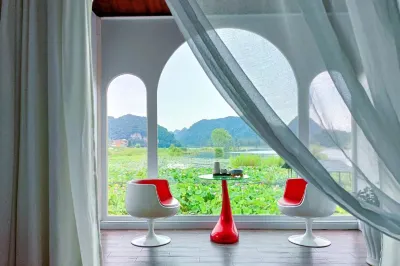 Home on the Cloud, Sky Land, Lake View B&B Hotels in Qiubei