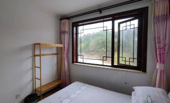 Spring Xiangyuan Inn