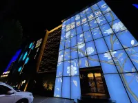 โรงแรมอัจฉริยะเย่วสุ่ยหลานถิง (หยวนหย่งเหนียนนิวเซ็นจูรี่ เทียนจูสแควร์) โรงแรมใน