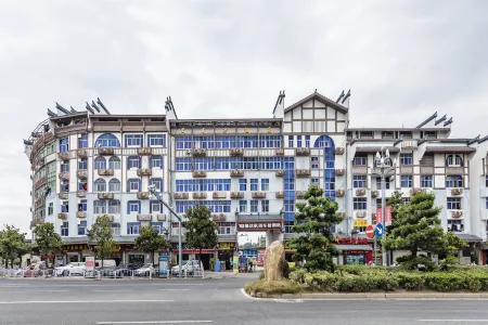 Le Méridien Отели рядом с достопримечательностью «Ninghuawanxing Square»