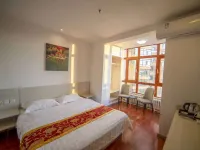 Dongning Kangshenghui Business Hotel (Passenger Transport Terminal) Hotels in Dongning