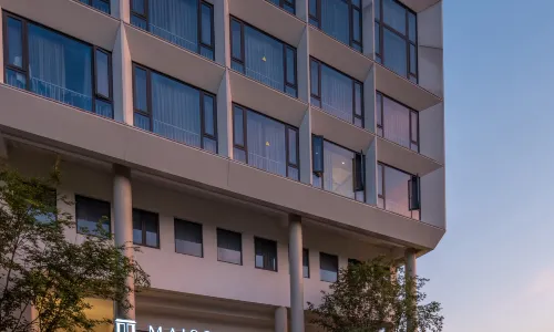 Jiande Aviation Town Maison New Century Resort Hotel