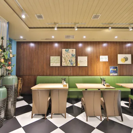 Deming Boutique Hotel (Yanji Yanbian University Department Store)