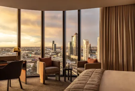 Oakwood Premier Melbourne Отели рядом с достопримечательностью «Юнион-лэйн»