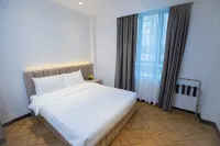 Synloc Tower Hotels near ブルースリー 幼少時代邸宅跡