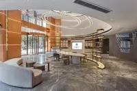 Starway Hotel (Dazhou Luofu Plaza)