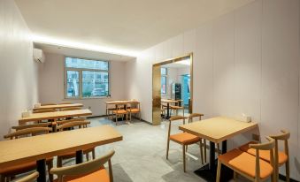 7 Days Premium Hotel (Xingtai Shahe 20 Ye Branch)
