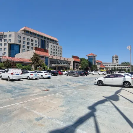 Huludao International Hotel (Longwan Seaside Branch)