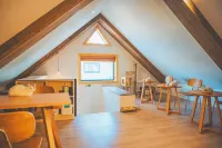 Qi Nian Homestay Hotels in Burjin