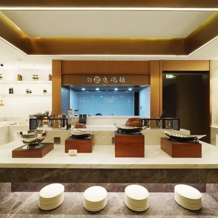 Homeinn Plus Hotel (Haining Xucun Town Government Hanghai Wanduo City)