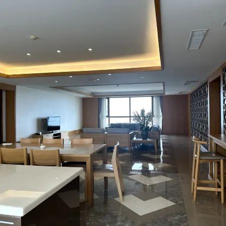 Xingcheng Haishanghai Hot Spring Hotel