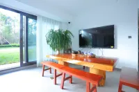 Mercure Yunhu Hotel (Fuxianhu Scenic Area Branch)