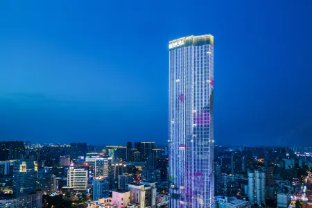 Fengyu Hotel (Wuxi Sanyang Square South Changjie Branch) Отели рядом с достопримечательностью «HeZhenLiang Yu AoLinPiKe ChenLieGuan»