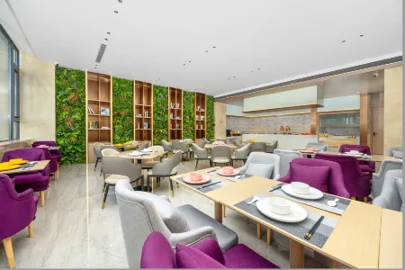 Lavande Hotel (Shuo-Huang Railway Suning North Station)