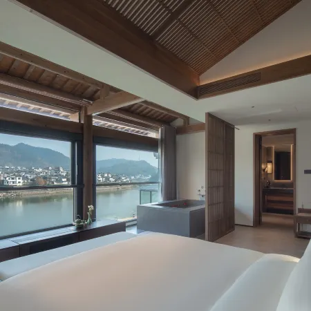 Huangshan Misty Rain Resort Hotel