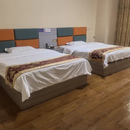 Tongjiang Junhe Business Hotel