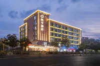 Orange Hotel (Xinghua RT-Mart Store Hotels near Qianduo (Raised Wetland Fields) Scenic Area