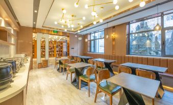 James Joyce Coffetel Hotel (Shijiazhuang Jianshe Nandajie Huaizhong Road Subway Station)