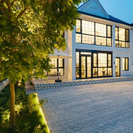 Tengbingshan WhiteRoseGardonVilla Homestay