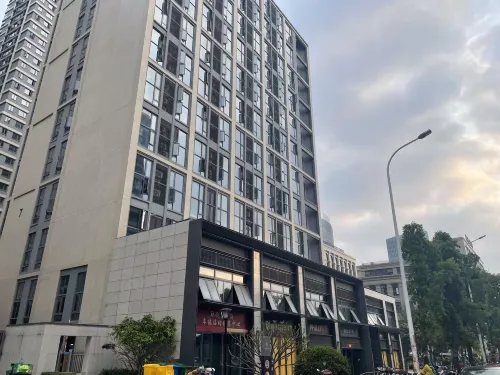 江畔別院民宿（融創未來海店）