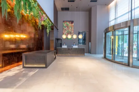 MEHOOD LESTIE Hotel (Zhengzhou East Station Zhengdong MixC Store) Отели рядом с достопримечательностью «Henan Agricultural University (Longzihu Campus)»