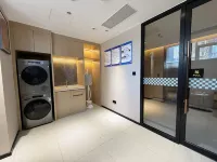 IU Hotel (Shijiazhuang Railway Station West Square Beiguo Future City)