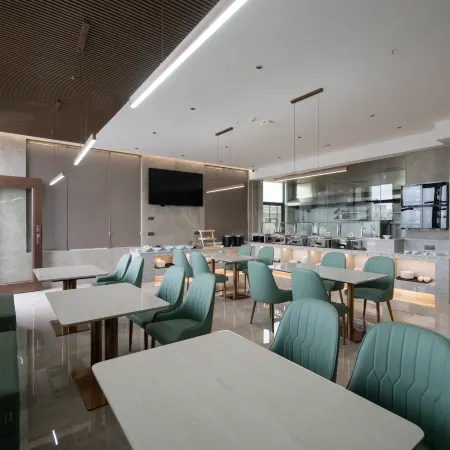 Lufeng Sanjia Garden Hotel
