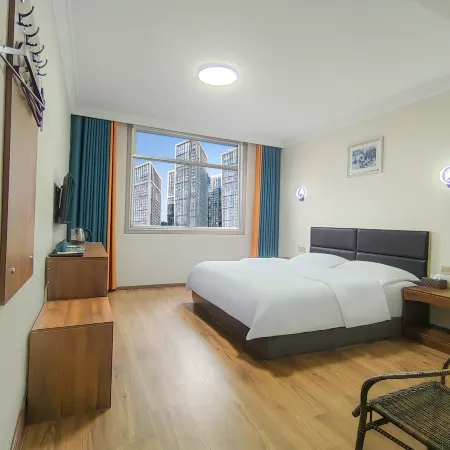 Taojiang Yijing Business Hotel