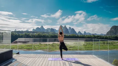 Yangshuo Percent Hotel  (West Street Li River) Отели рядом с достопримечательностью «Сель Яма»