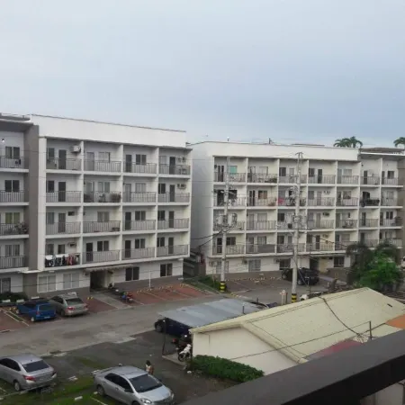 Kaseldorzhostel Transient at Moonwalk Paranaque