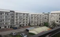 Kaseldorzhostel Transient at Moonwalk Paranaque Miniso 주변 호텔