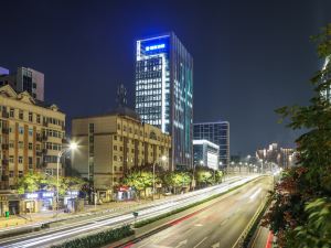 Home Inn (Wuhan University of Technology Wenzhi Street Subway Station)