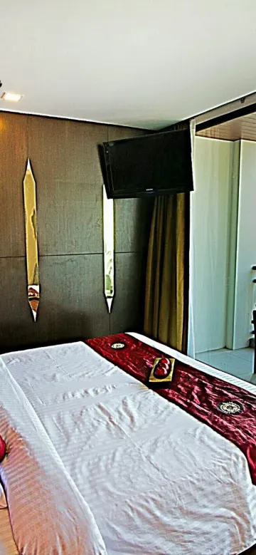 ห้องดีลักซ์ วิวทะเล เตียงใหญ่