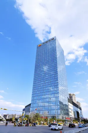 Soluxe Hotel